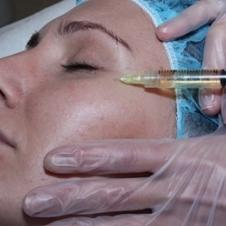 PRP injekcijos – odos jaunystei sugrąžinti ir išsaugoti